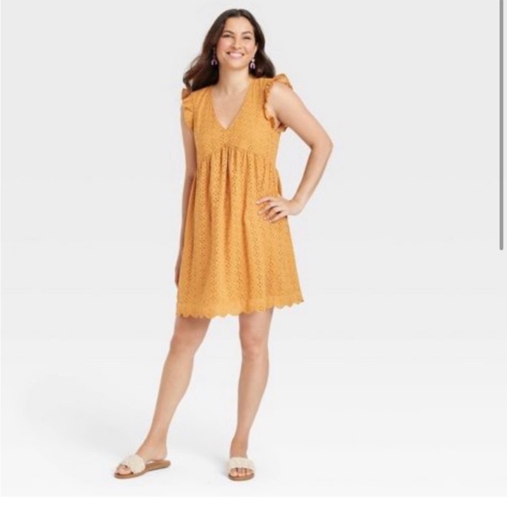 Knox Rose Sahara Gold Eyelet Ruffle Dress